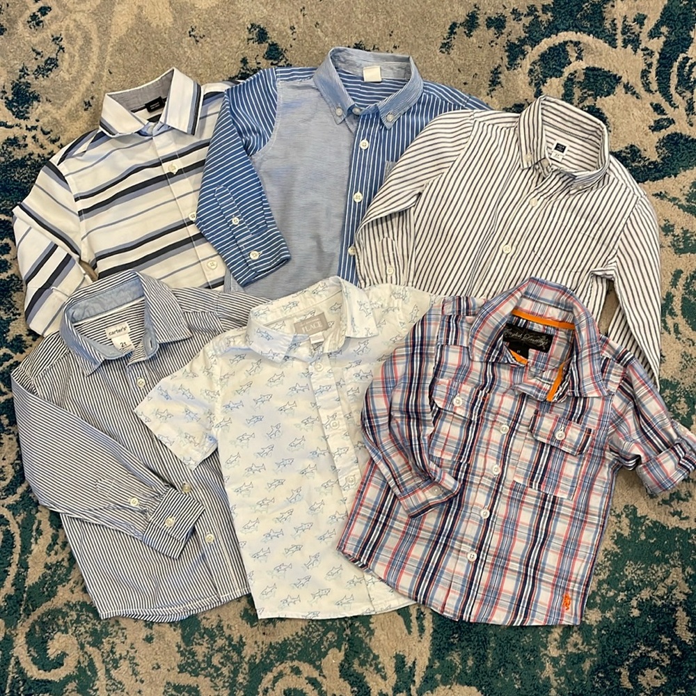 Lot of 6 shades of blue button-down boys shirts size 2T. Long and short sleeves.